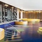 Estonia & 4*