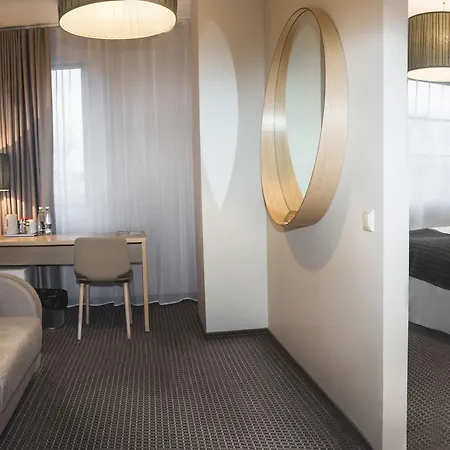 ホテル エストニア ＆ スパ 4*