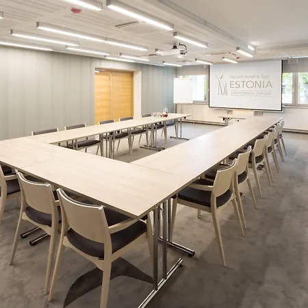 エストニア ＆ スパ ホテル パルヌ