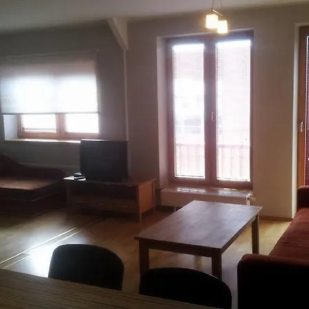 Hotel Estonia & 4*