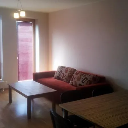 エストニア ＆ スパ 4*