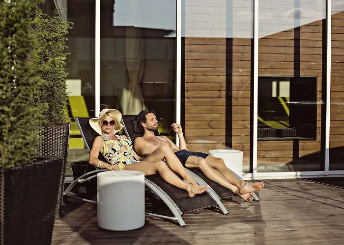 Estonia & Παρνού