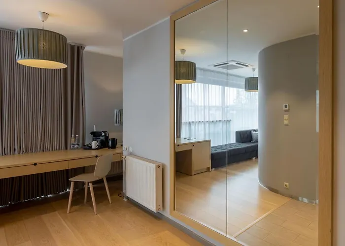 Estonia & Ξενοδοχείο 4*